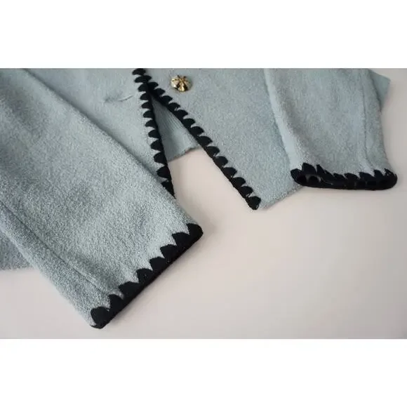 Vintage St. John Blue Knit Jacket with Contrast Trim & Gold Buttons – Size 8 - Picture 2 of 7